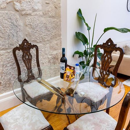 City Center Modern Apartment In Porto Luaran gambar