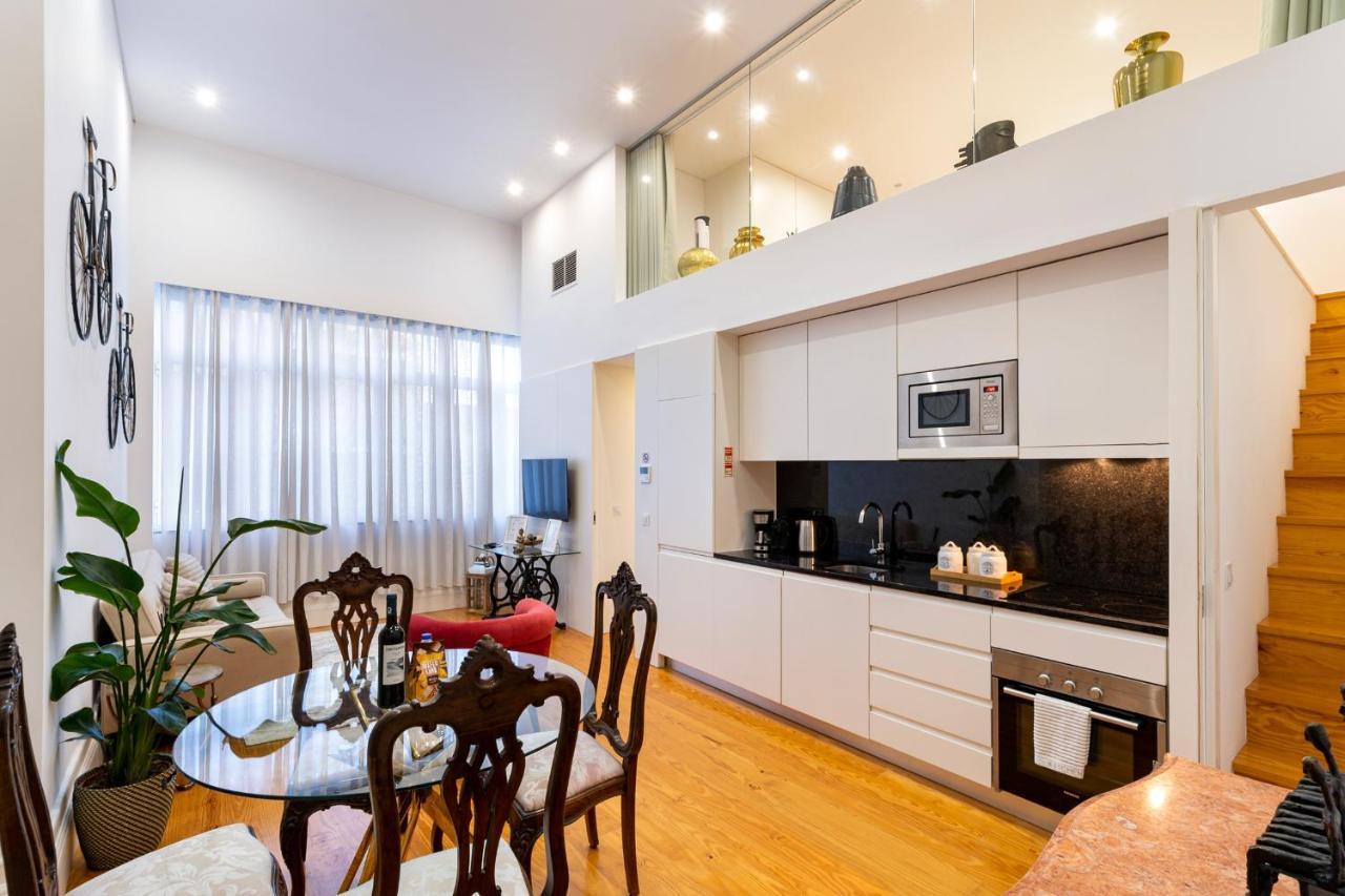 City Center Modern Apartment In Porto Luaran gambar