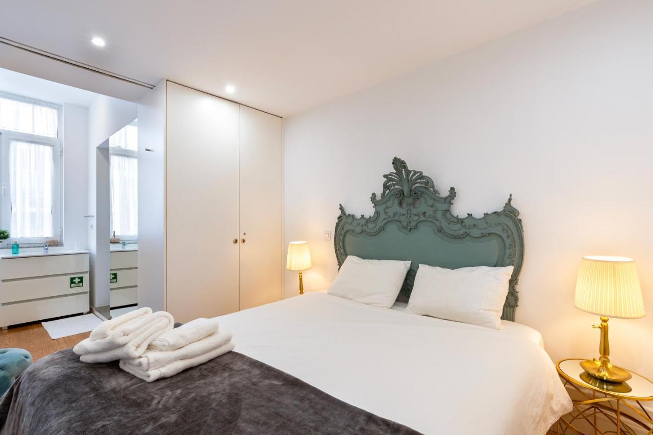 City Center Modern Apartment In Porto Luaran gambar
